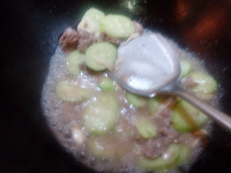 黄瓜炒牛肉步骤9