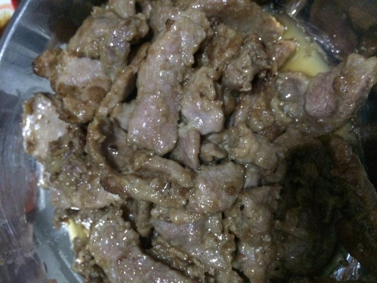 洋葱青椒炒牛肉步骤7