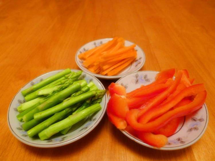 薯蓉杂菜牛肉卷步骤2
