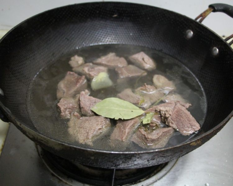 椰子咖喱牛肉步骤4