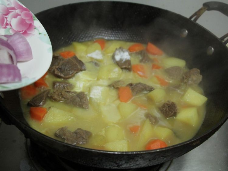 椰子咖喱牛肉步骤11