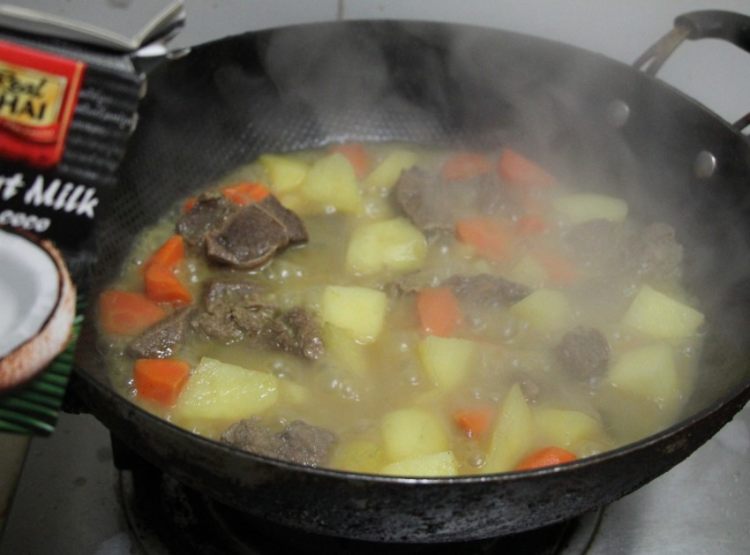 椰子咖喱牛肉步骤10