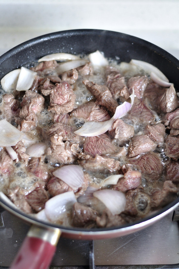 牛肉杏鲍菇步骤1