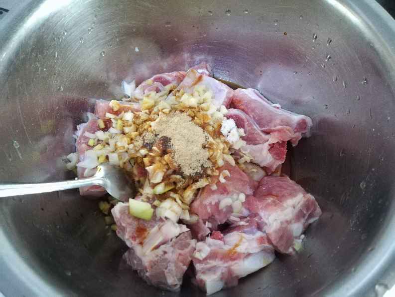 花菇蒸排骨步骤3