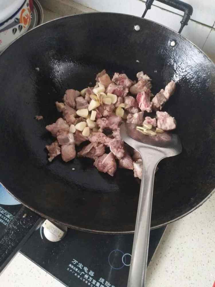 长脚菇炖排骨步骤7