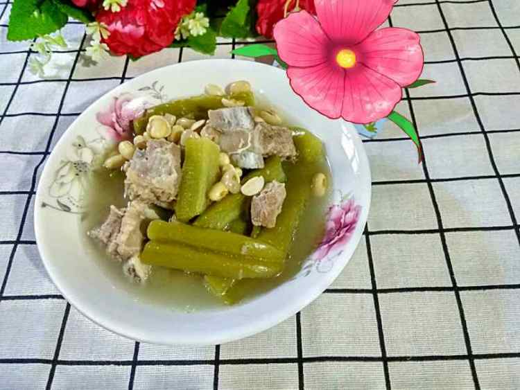 排骨黄豆苦瓜汤步骤8