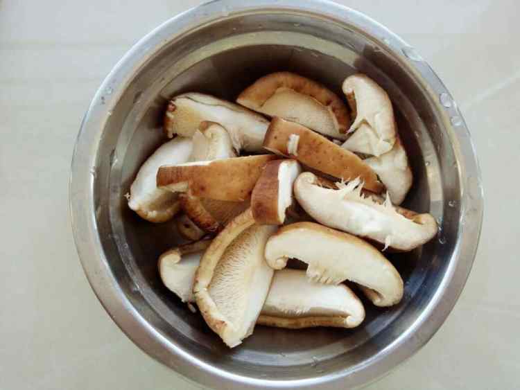 南瓜土豆炖排骨步骤4