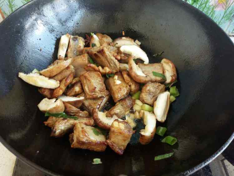 南瓜土豆炖排骨步骤8