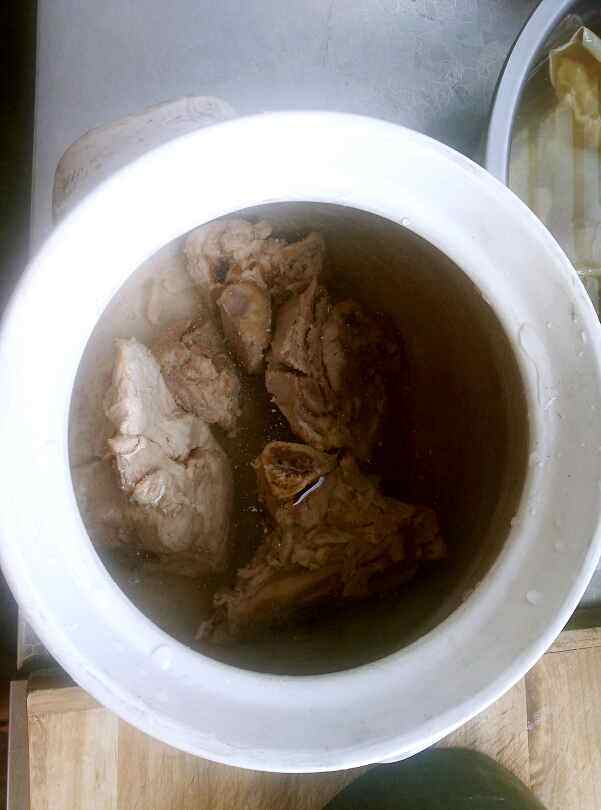 排骨玉米毛豆汤步骤4