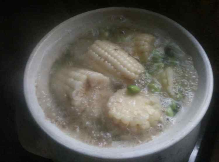 排骨玉米毛豆汤步骤8