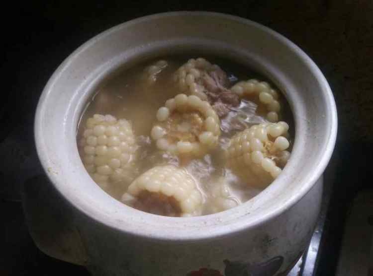 排骨玉米毛豆汤步骤9