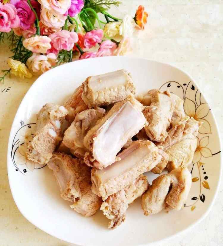 酱香排骨焖土豆步骤1