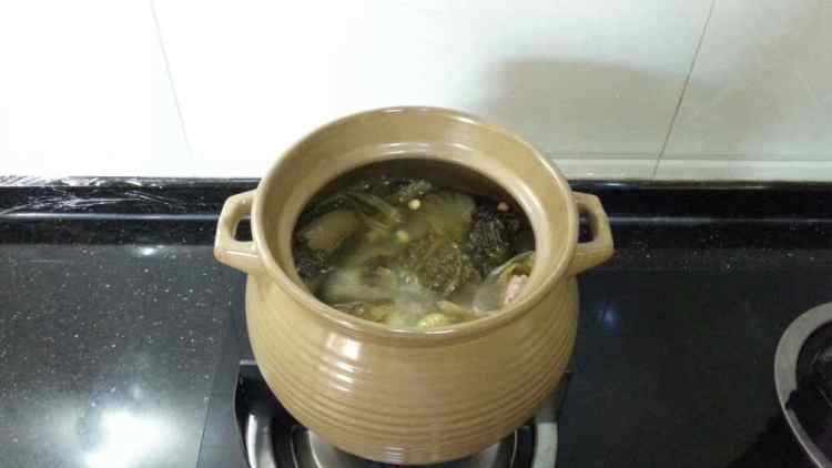 酸菜苦瓜排骨汤步骤15