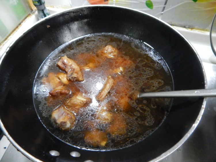 土豆红烧排骨步骤5