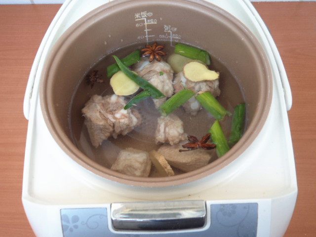 春笋排骨汤步骤6