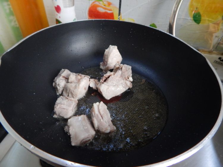 沙茶烧排骨步骤2