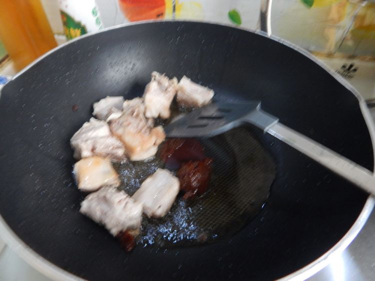 沙茶烧排骨步骤5