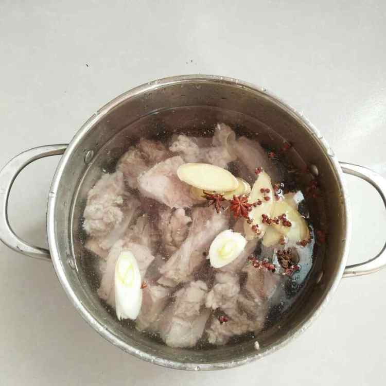 清汤排骨面步骤4