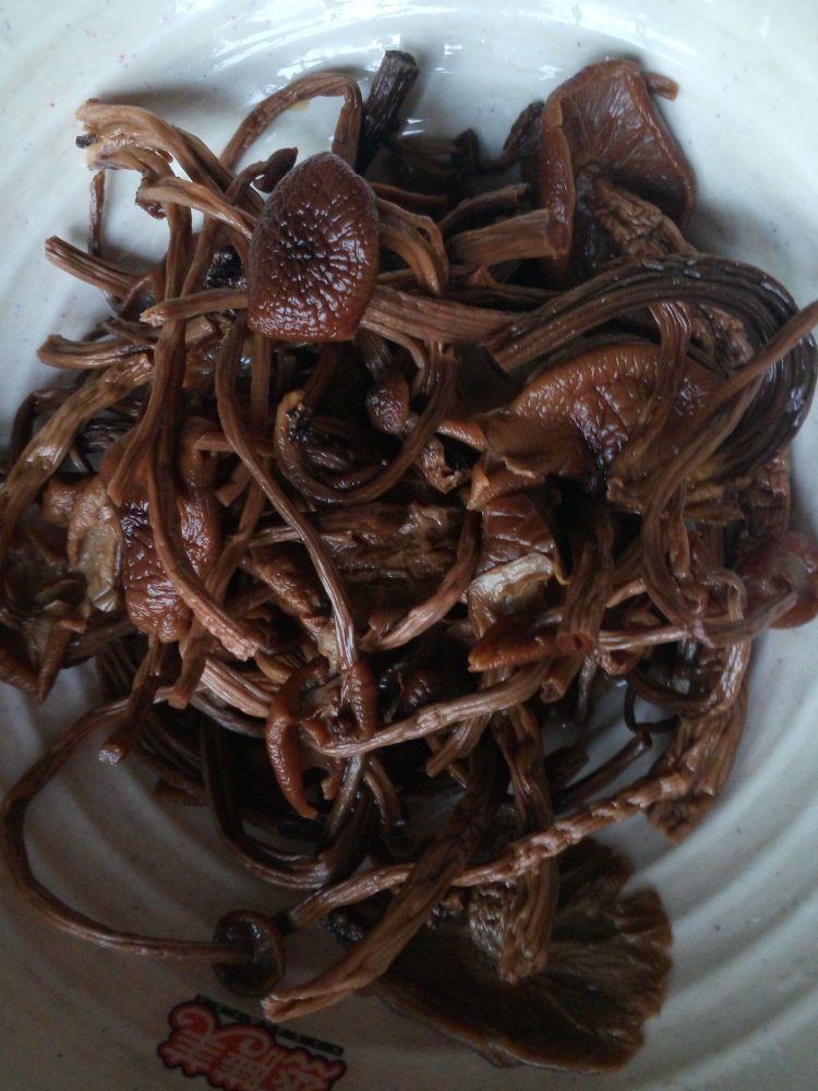 茶树菇排骨汤#本味家步骤5