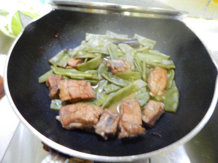 豆角烧排骨步骤9