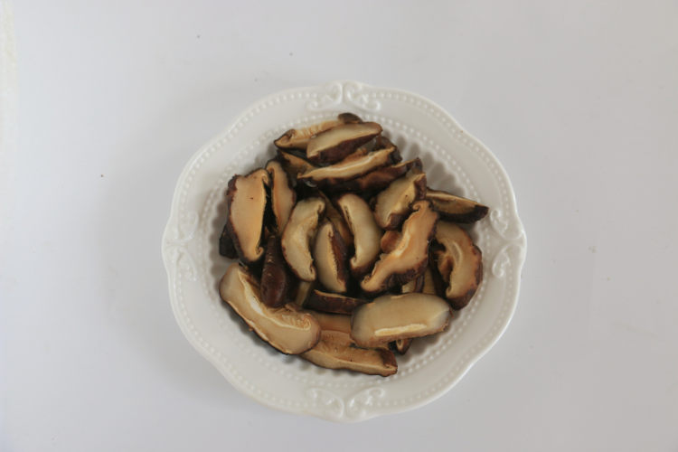 香菇蒸排骨 （压力锅步骤3