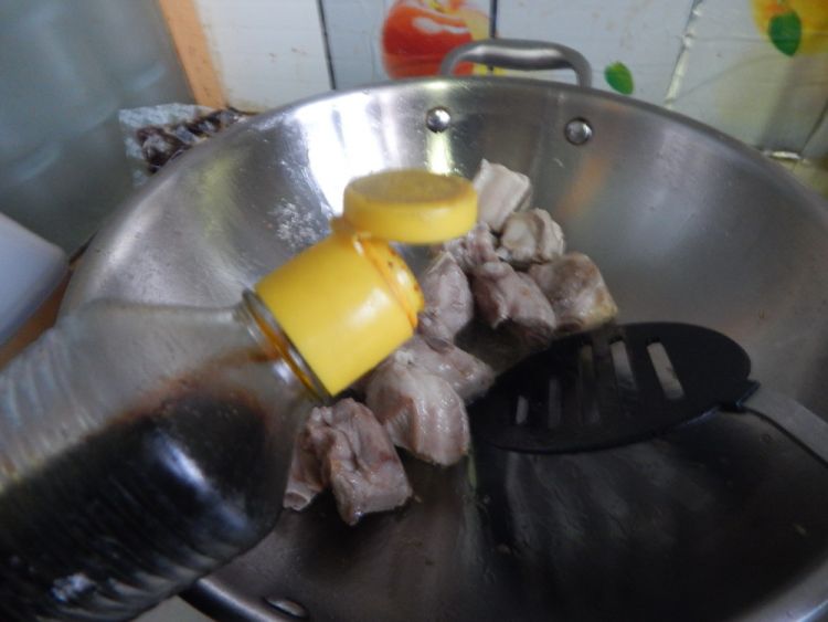 豆角干烧排骨步骤5
