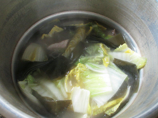 海带白菜排骨汤步骤9