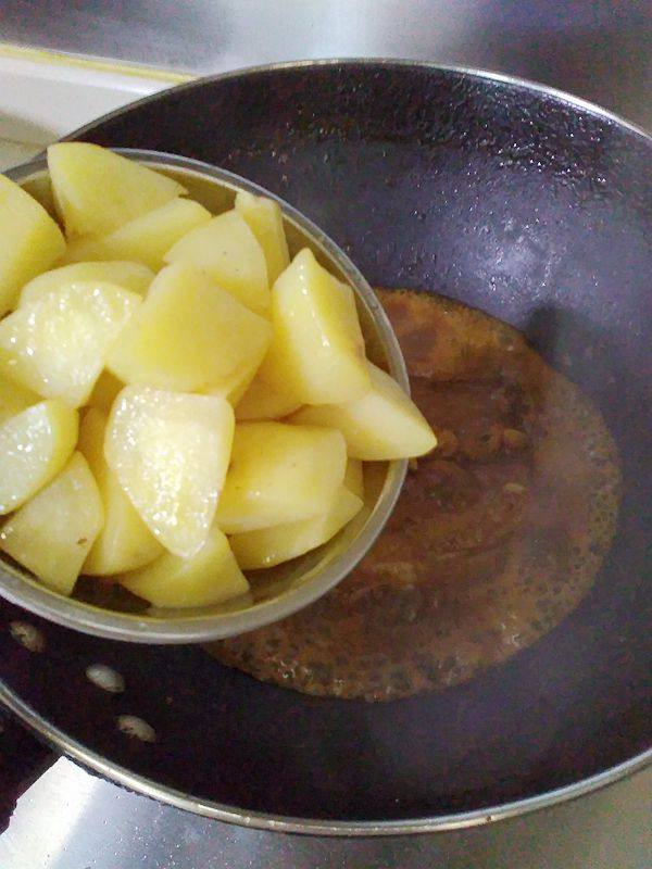 红烧土豆排骨步骤8
