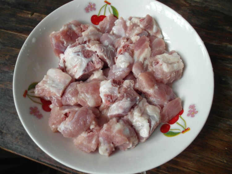 菜干蒸排骨步骤3