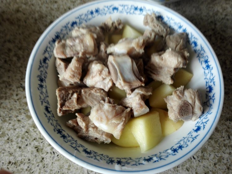 老干妈蒸排骨步骤3