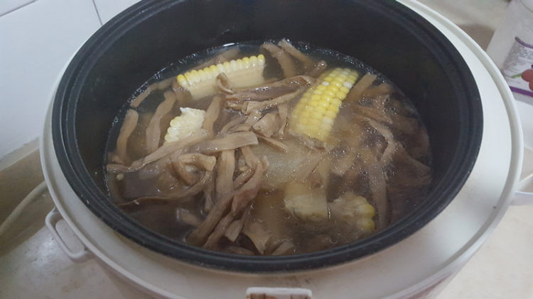 干豆角排骨汤步骤5