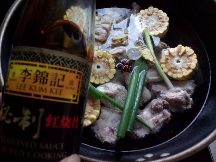 玉米炖排骨步骤5