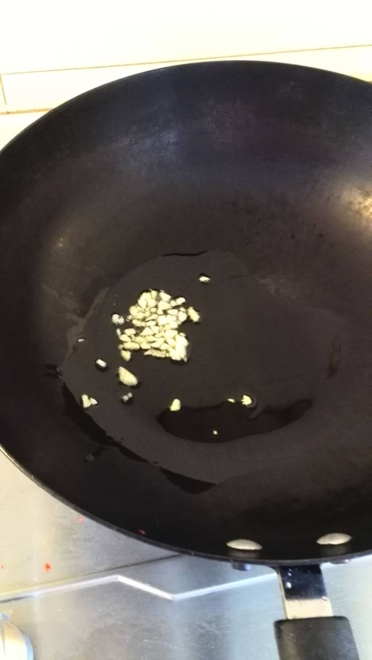 焦皮糖醋排骨步骤5