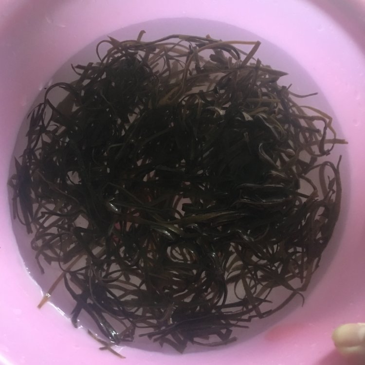 黄豆海带排骨汤#新鲜步骤2