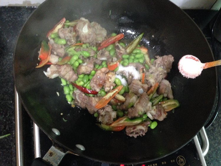 排骨烧青豆#新鲜从这步骤7