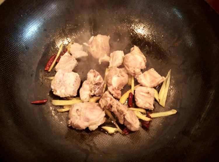 酸菜炖排骨#多效护理步骤7