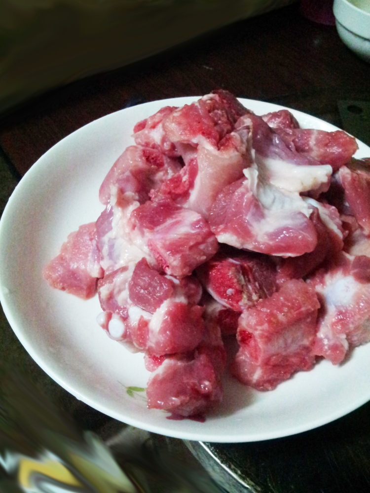 腐乳焖排骨步骤1