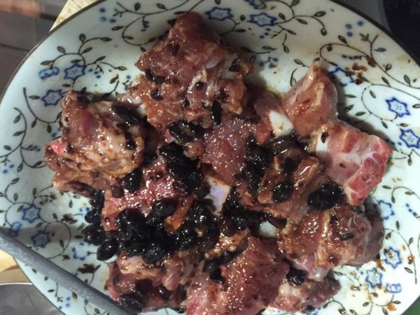 腊味排骨煲仔饭步骤3