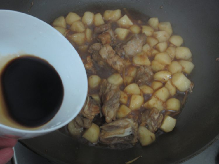 马碲炖排骨步骤8