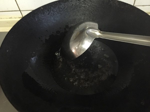冬笋烧排骨步骤5