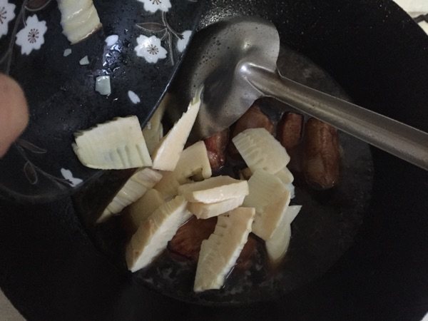 冬笋烧排骨步骤10
