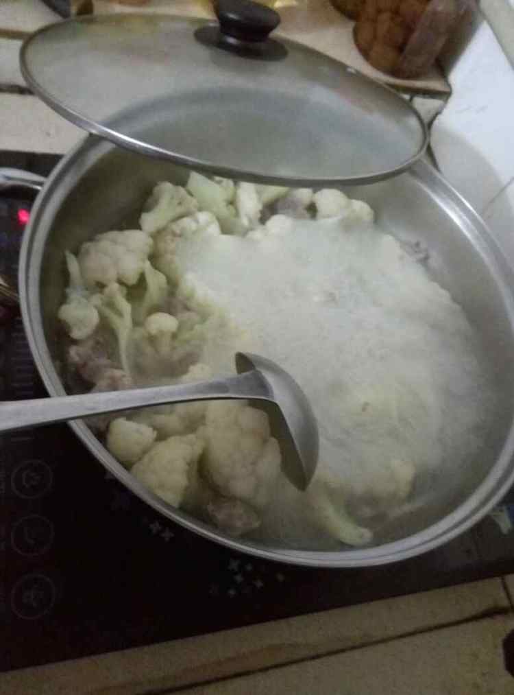 菜花排骨汤步骤5