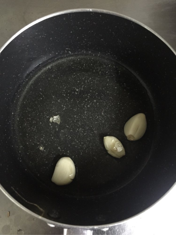 焦糖醋排骨步骤2