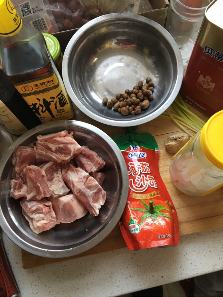 茄汁烧排骨步骤1