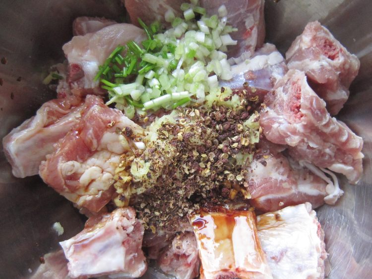 酥炸排骨步骤4