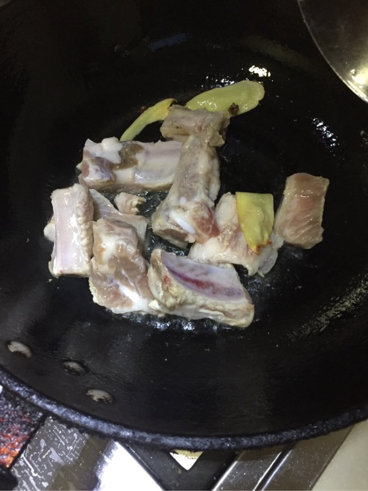 胡萝卜板栗排骨步骤5