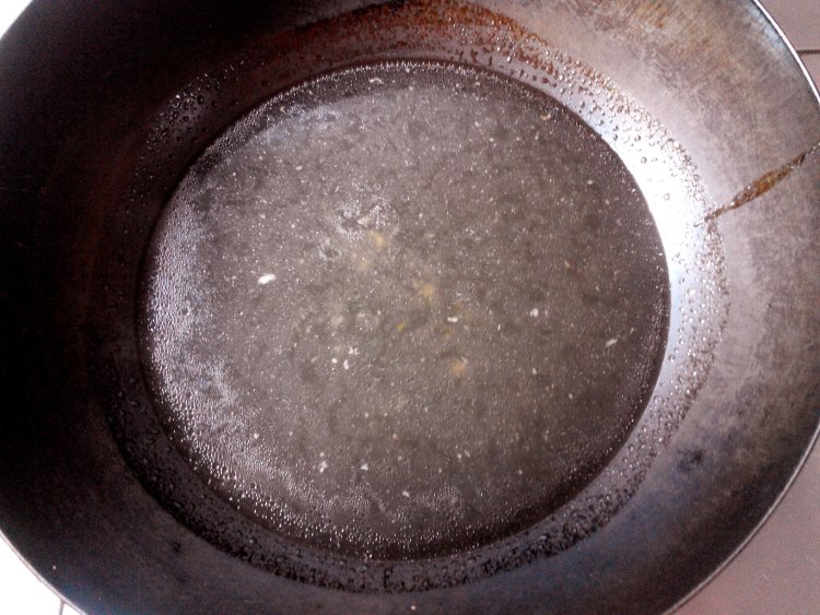 白菜冻豆腐排骨汤步骤3