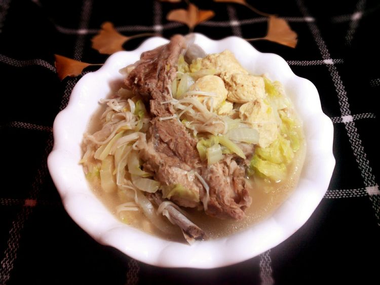 白菜冻豆腐排骨汤步骤9