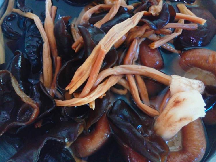 青豆排骨步骤2