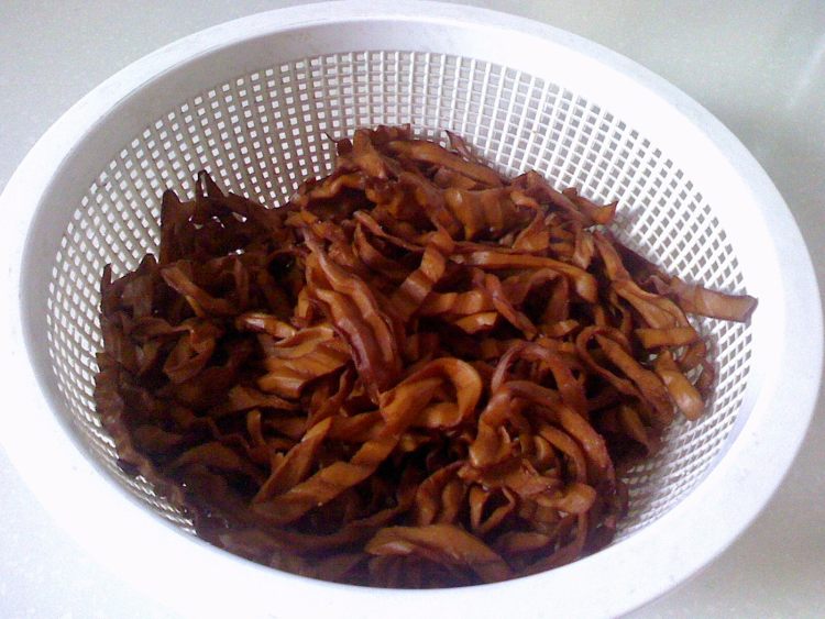 豆皮烧排骨步骤2
